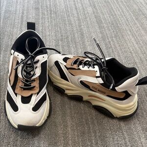Steve Madden Possession Black/Tan Sneakers